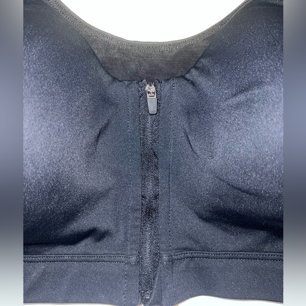 OLD NAVY Active Extreme Support Sports Bra With Front Zipper Wide Straps